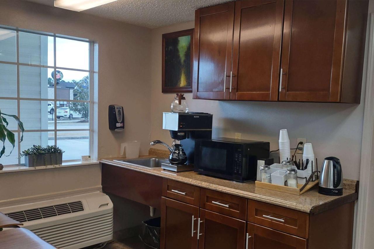 Carom Inn Denham Springs-Batonrouge Extérieur photo